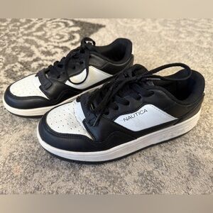 Little Boys Nautica Black and White Athletic Shoes Size 3